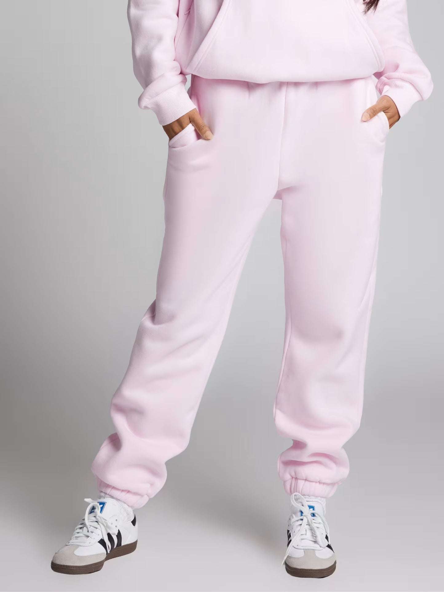 Essential Travel Sweatpants