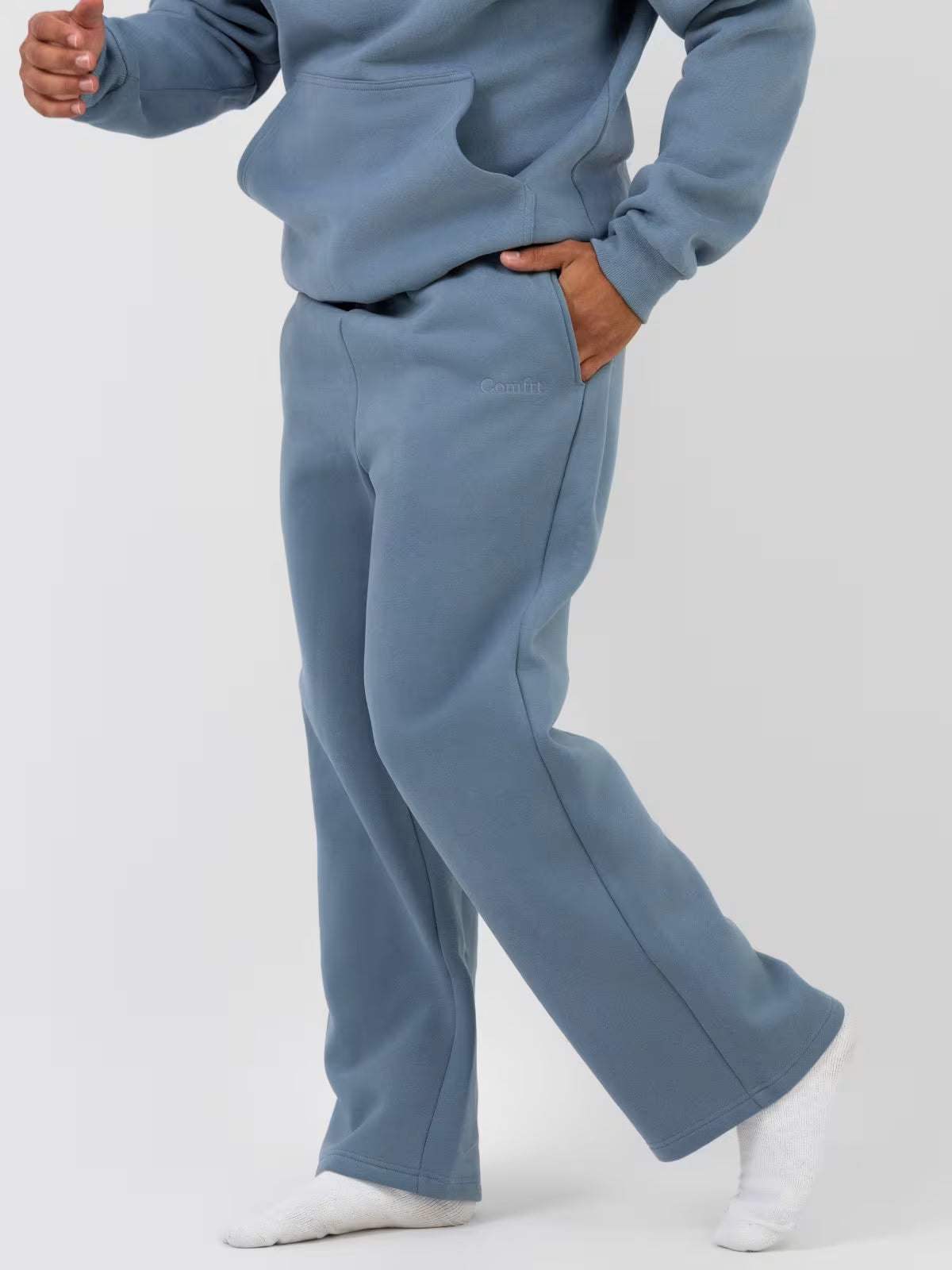 Signature Straight Leg Sweatpant