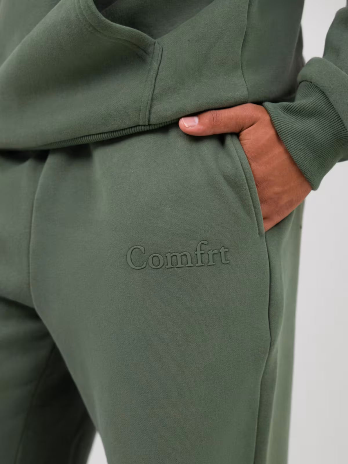 Minimalist Straight Leg Sweatpant