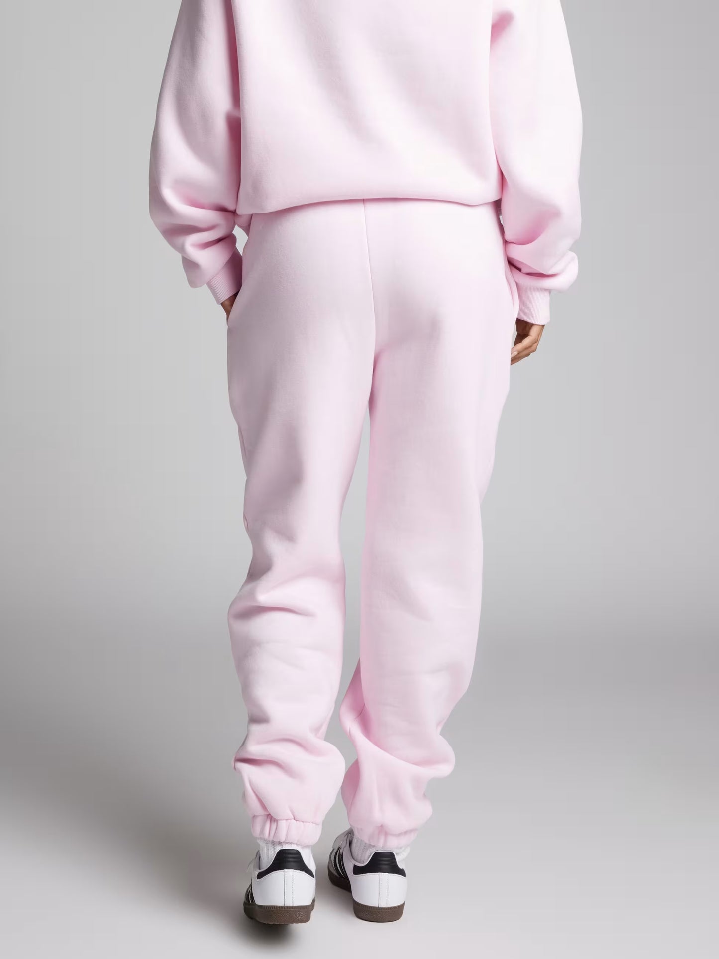 Essential Travel Sweatpants