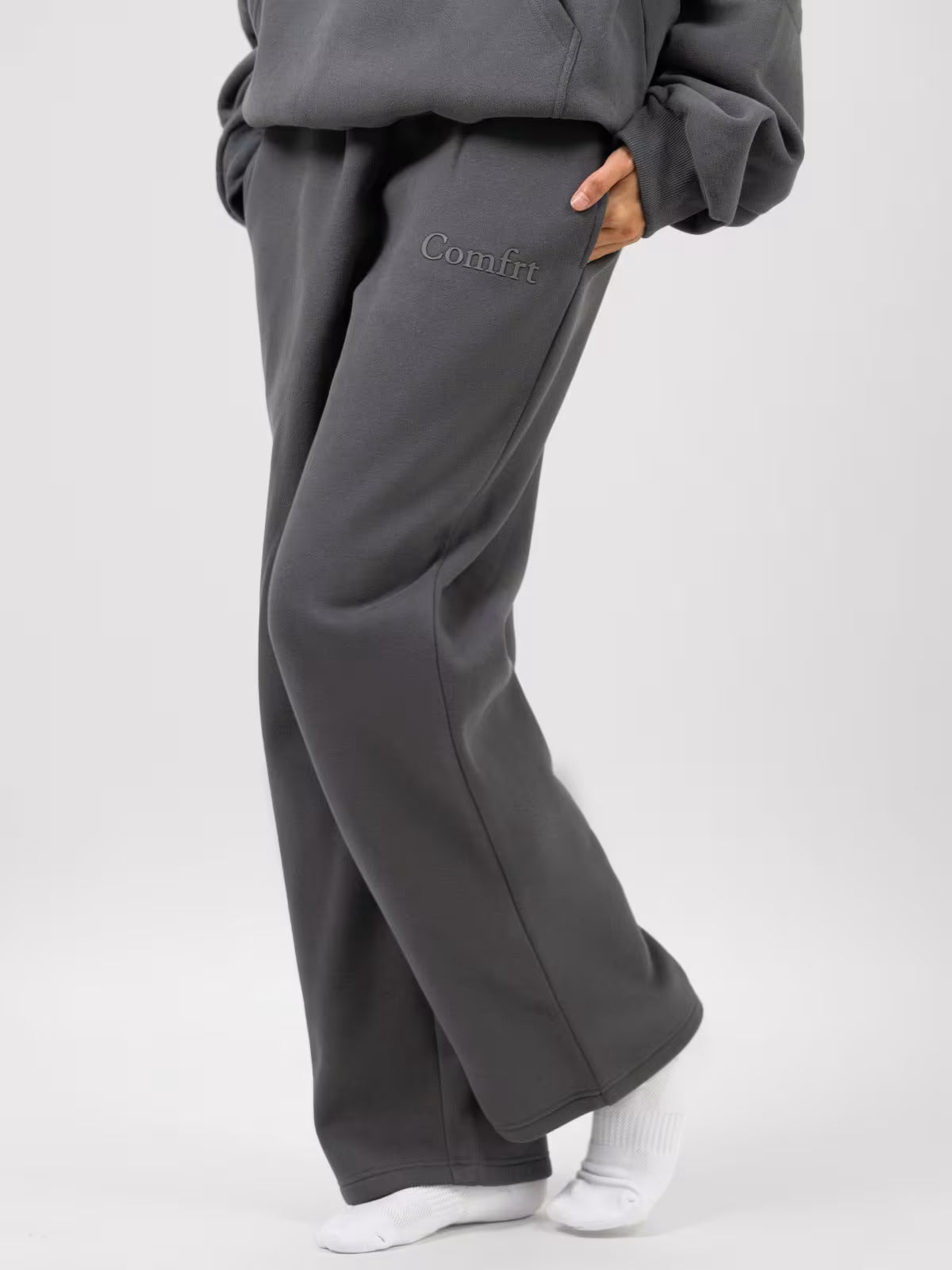 Minimalist Straight Leg Sweatpant