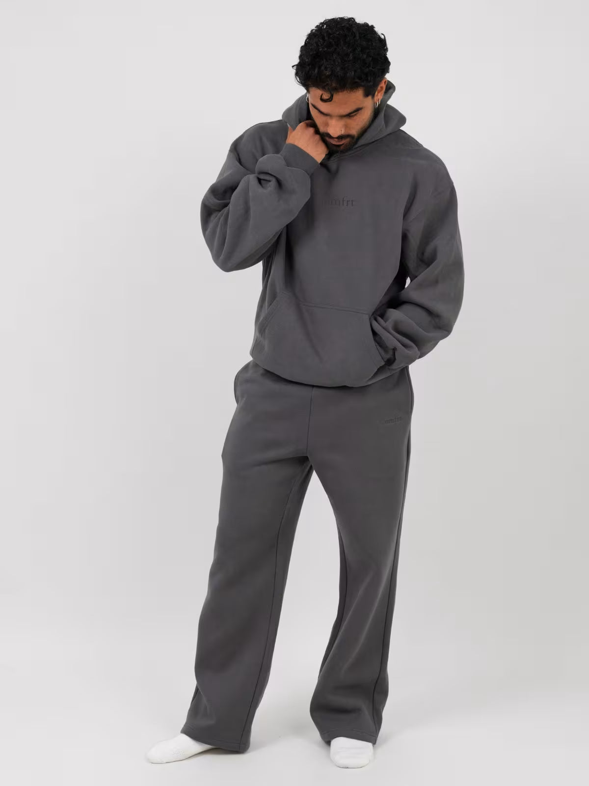 Signature Straight Leg Sweatpant